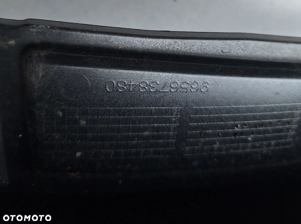 BŁOTNIK PRZEDNI PRAWY - PEUGEOT 308 T7/2008 ROK-CZARNY /KTVD - 4