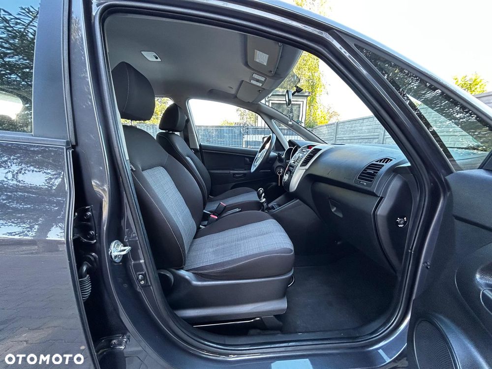 Kia Venga 1.4 L - 24