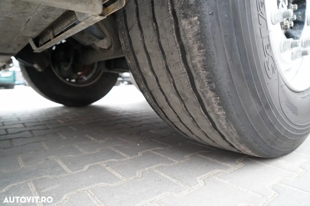 Krone CORTINĂ KRONE / 2024 / COȘ PENTRU PALEȚI / 2 AXE RIDICATIVE / PUȚIN FOLOSIT / - 25