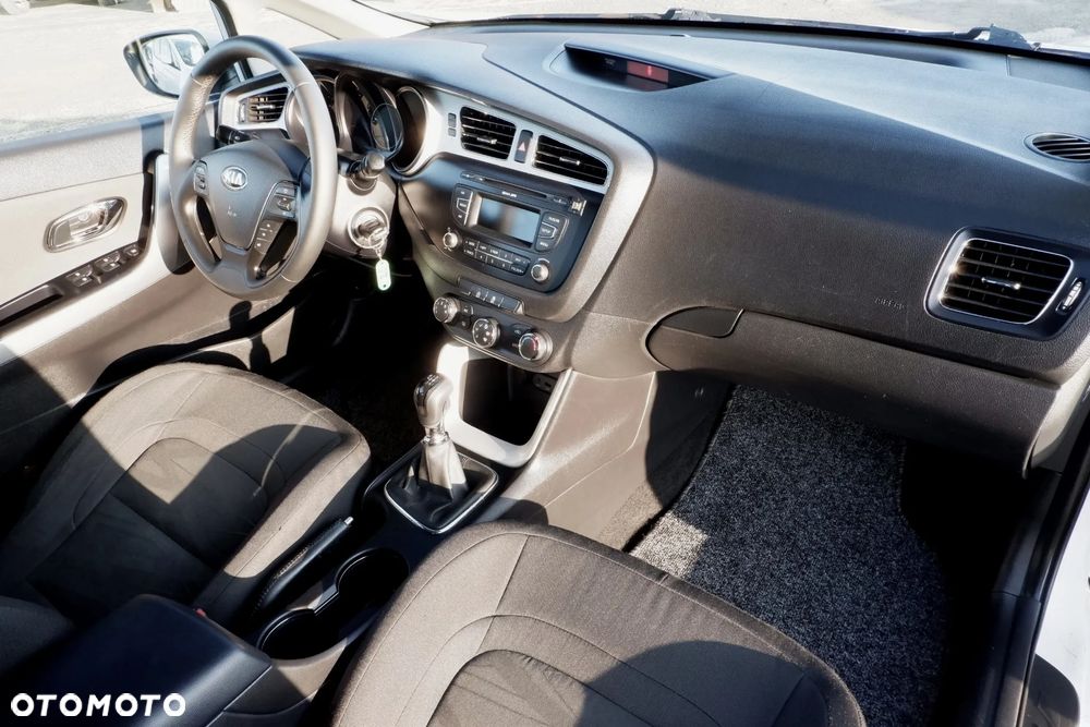 Kia Ceed 1.4 CRDi 90 Vision - 4