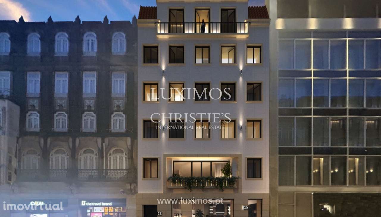 Loja com 2 pisos à venda no centro do Porto - Grande imagem: 3/8