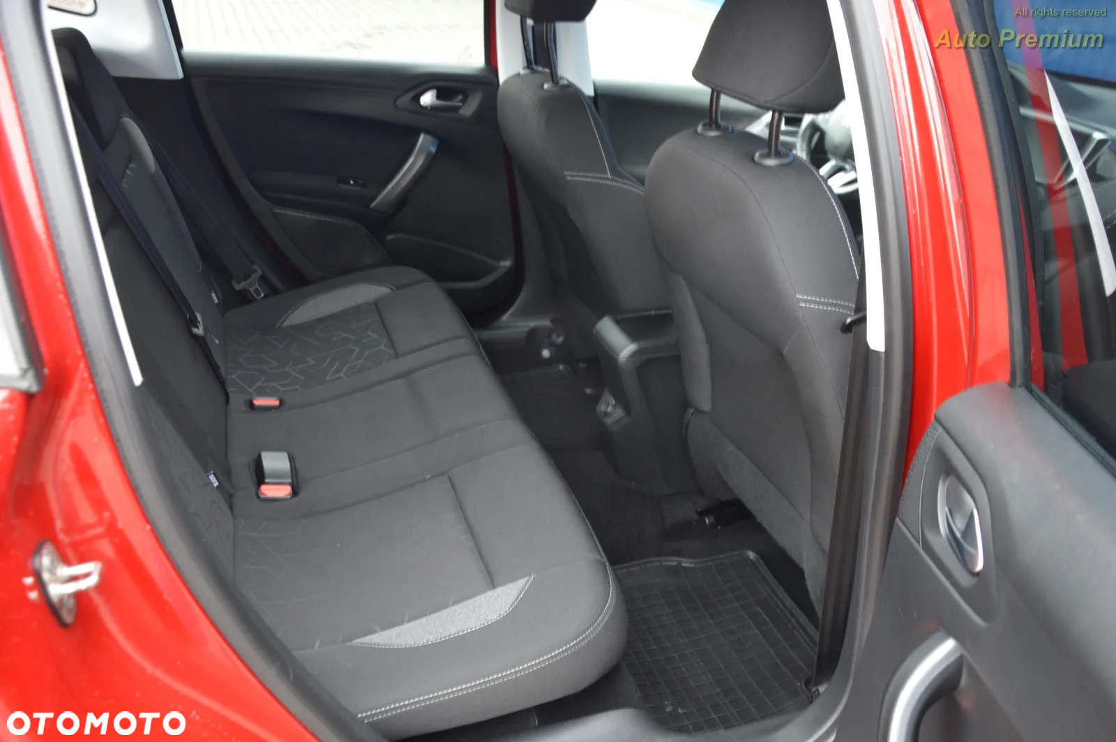 Peugeot 2008 PureTech 82 Allure - 12
