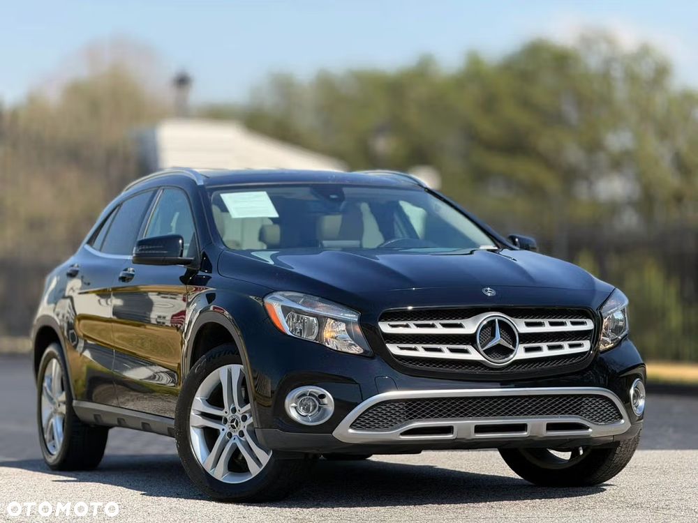 Mercedes-Benz GLA 250 7G-DCT - 2