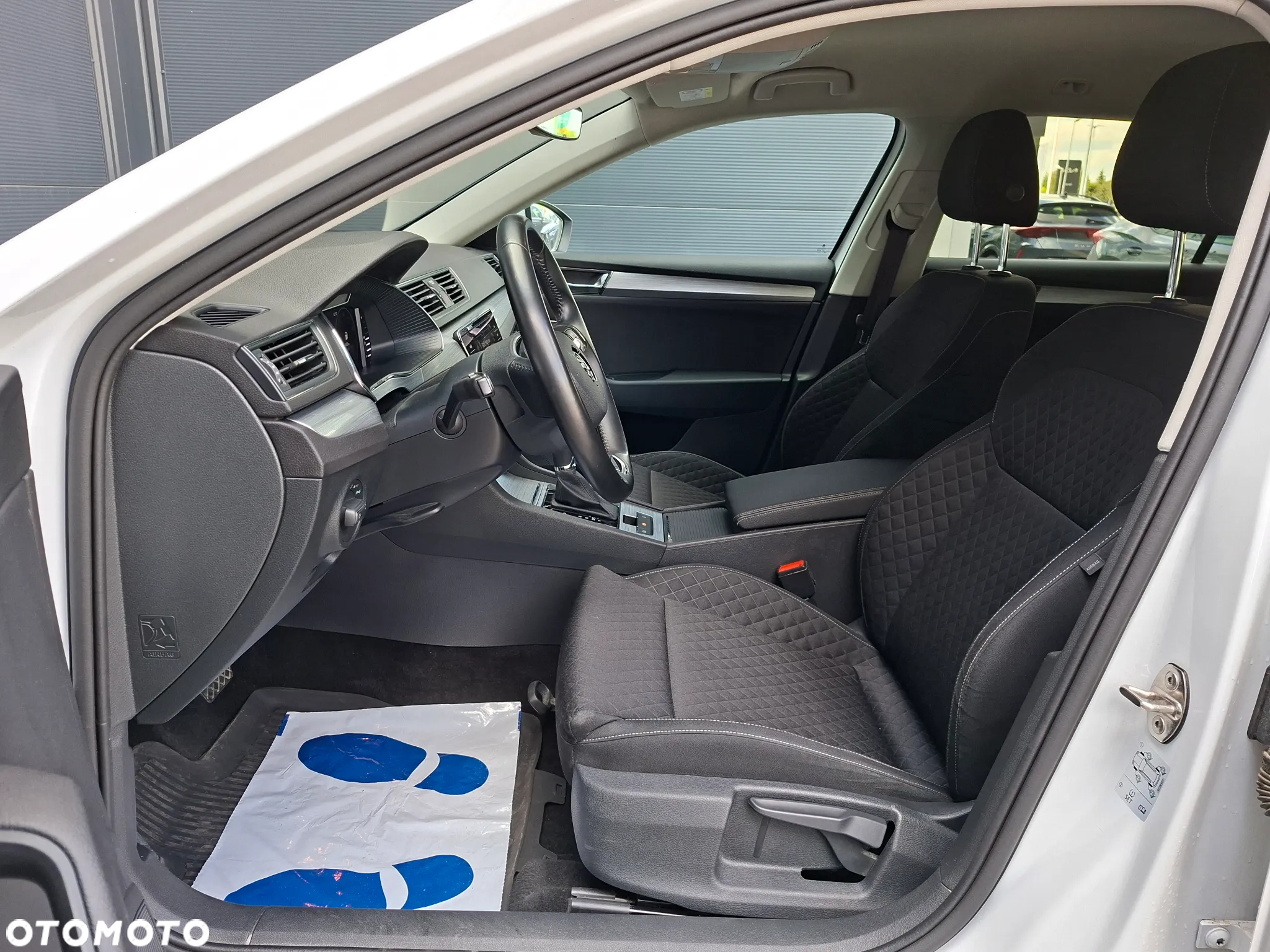 Skoda Superb 2.0 TDI SCR Ambition DSG - 12