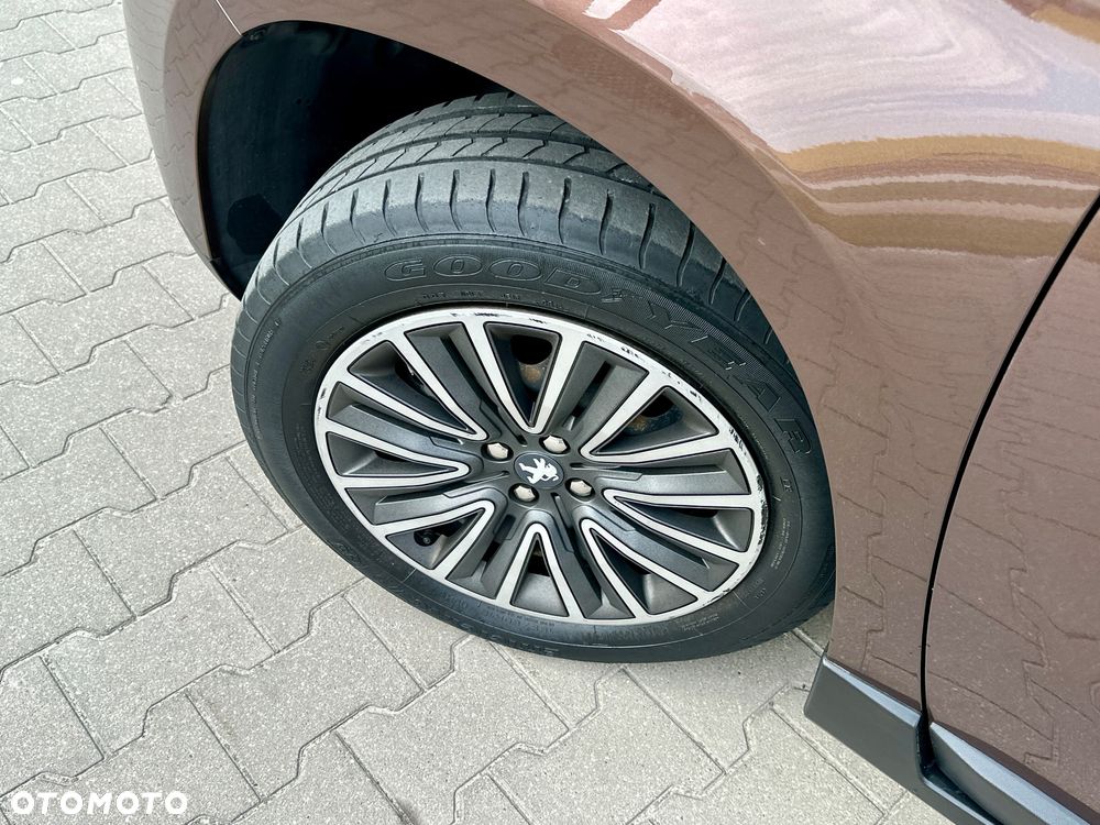 Peugeot 2008 PureTech 82 Allure - 15