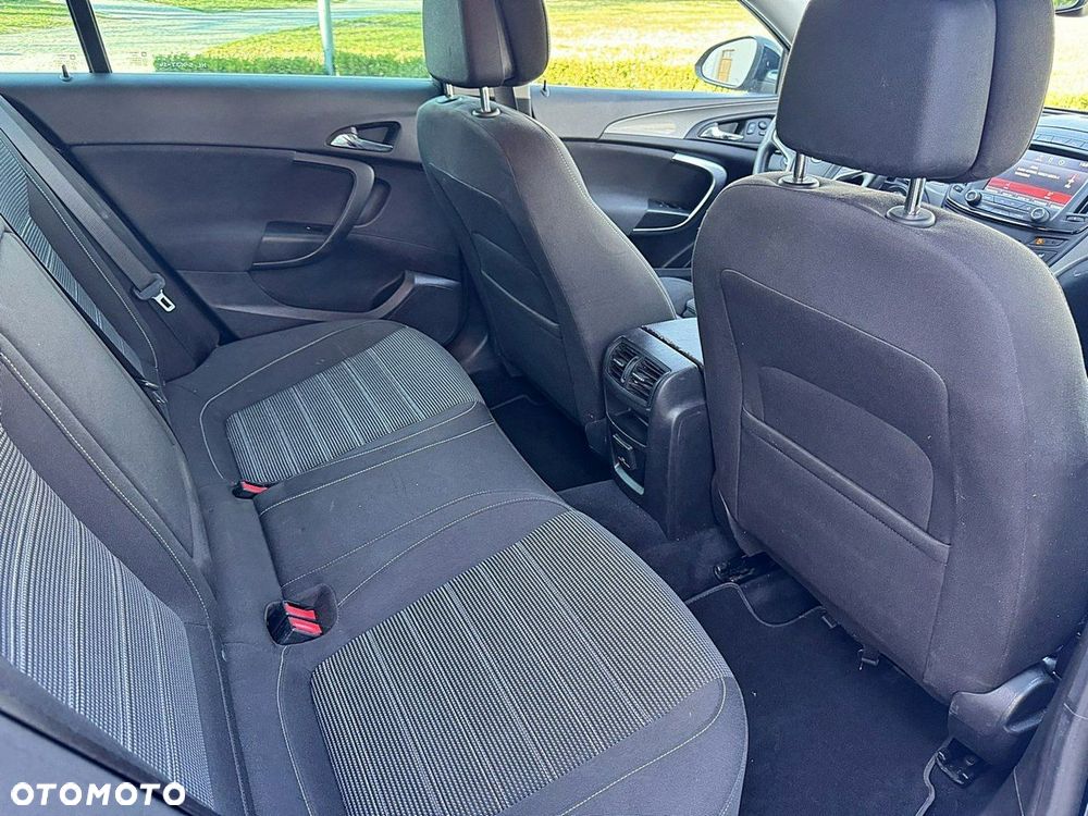 Opel Insignia - 12