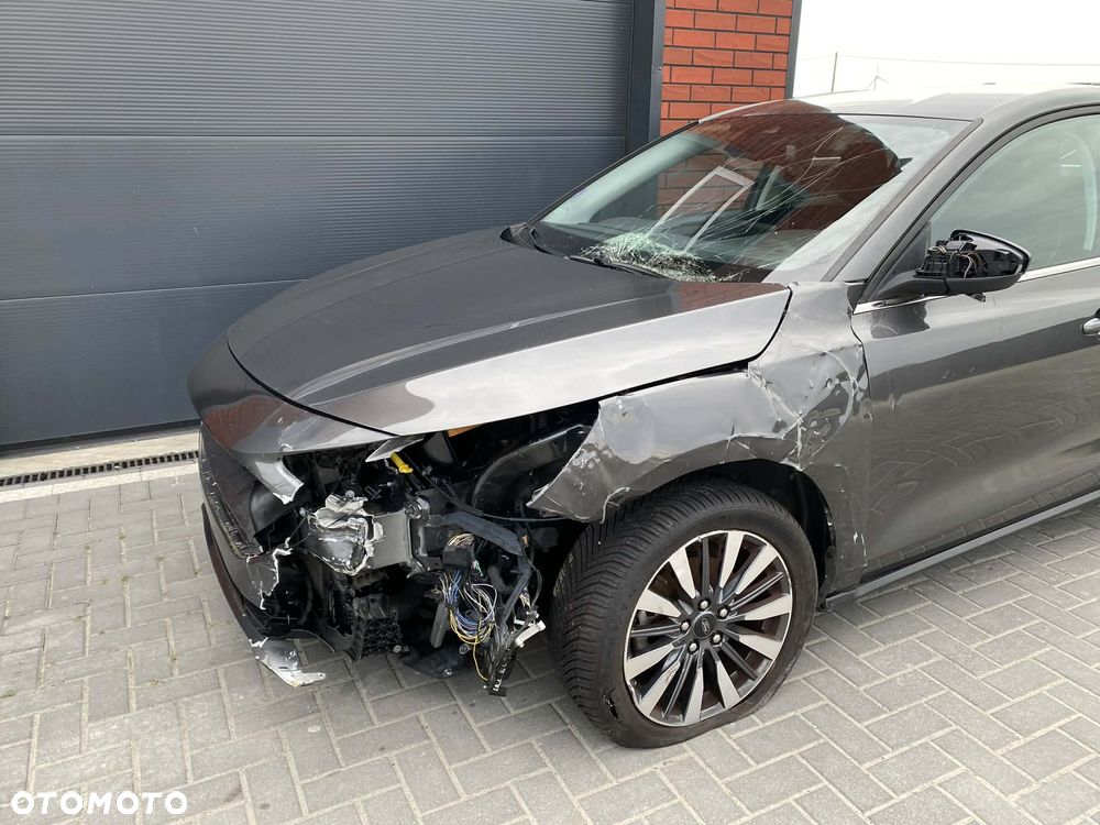 Ford Focus 1.0 EcoBoost mHEV Connected - 35