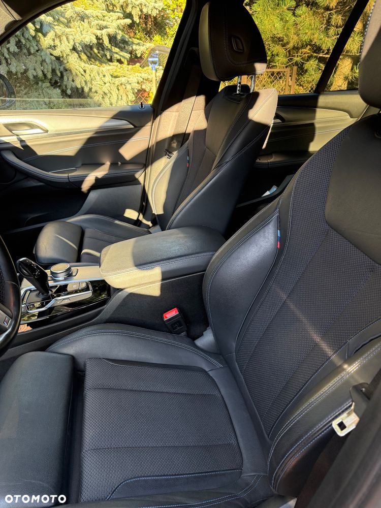 BMW X3 xDrive20d - 17