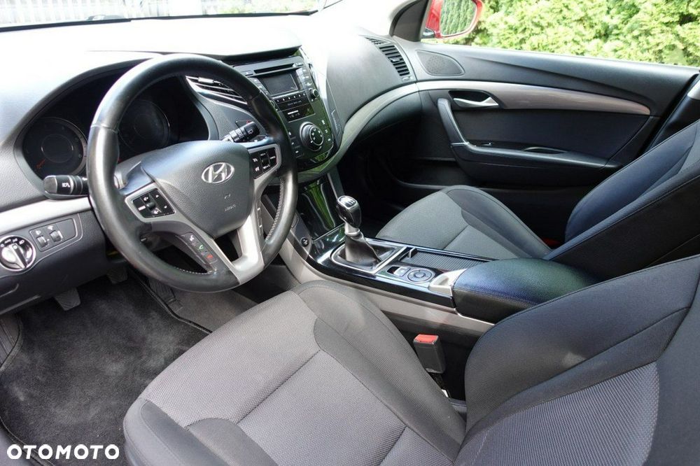 Hyundai i40 - 11