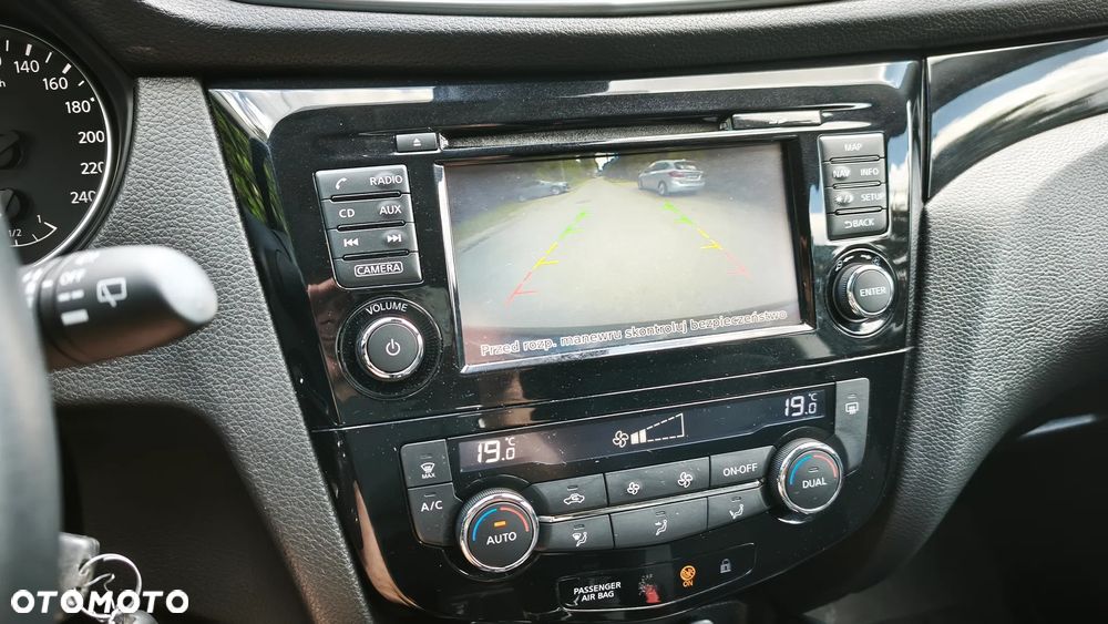 Nissan Qashqai 1.6 dCi 4x4 I-Way - 12