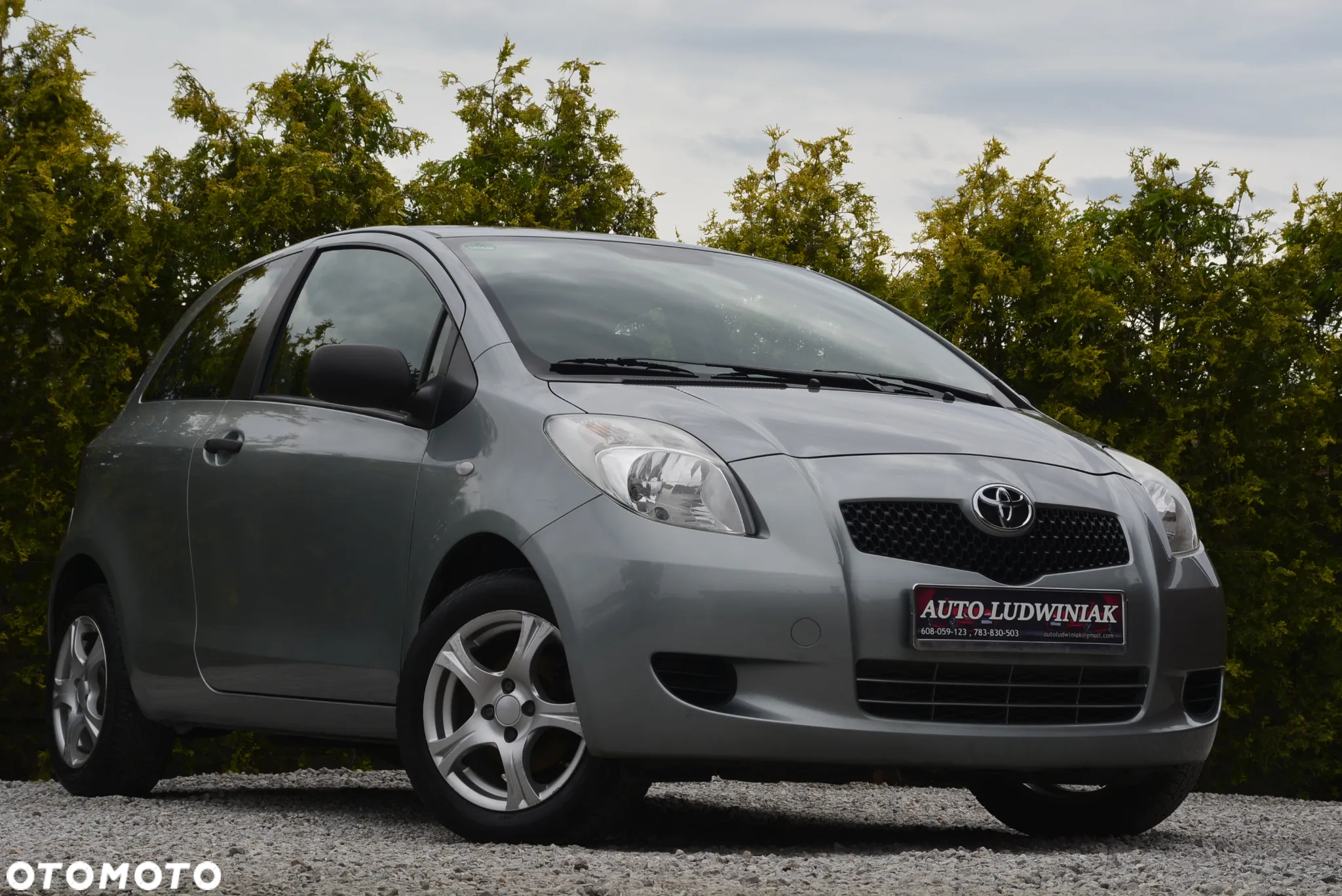 Toyota Yaris 1.3 Luna A/C - 11