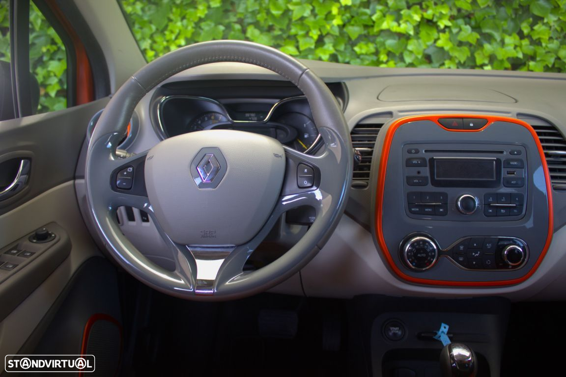 Renault Captur 1.2 TCe Exclusive EDC - 12