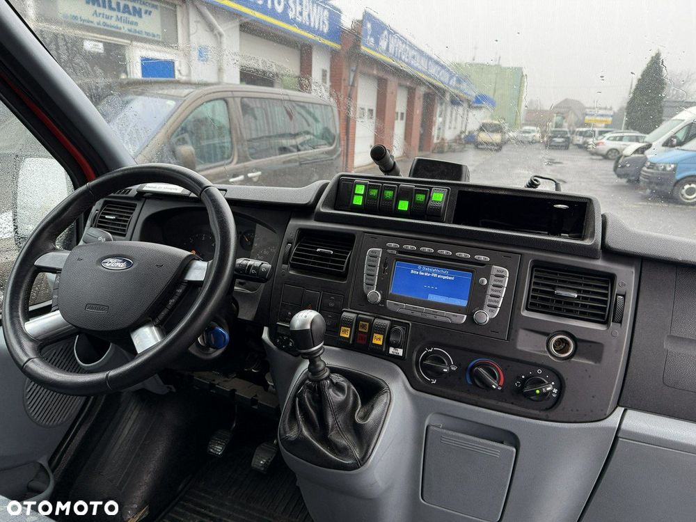 Ford Transit - 6