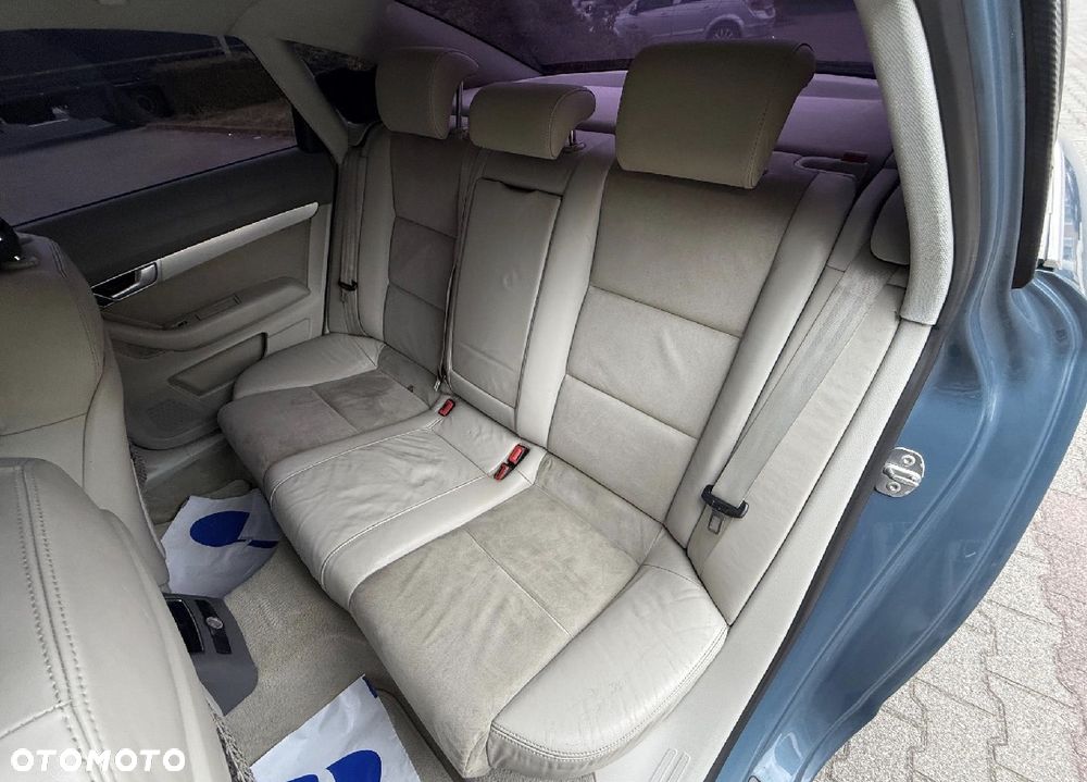 Audi A6 Limousine 2.7 TDI DPF quattro tiptronic - 23