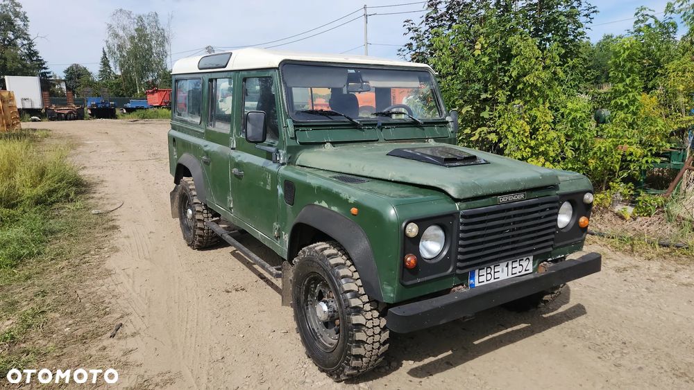 Land Rover Defender - 2