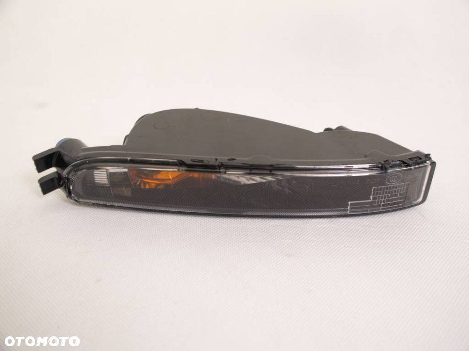 VW Volkswagen The Bettle 11- 5C5 halogen prawy