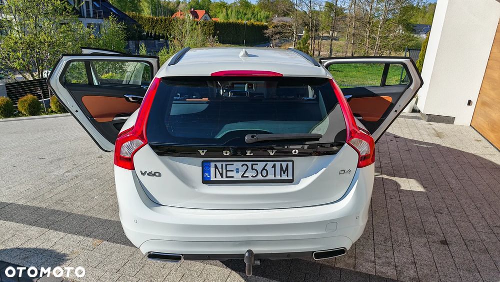 Volvo V60 D4 Geartronic Momentum - 2