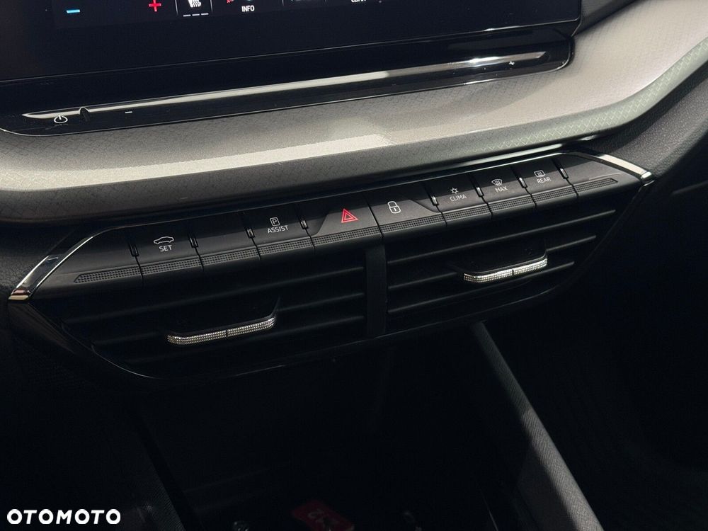 Skoda Octavia 2.0 TDI Ambition DSG - 23