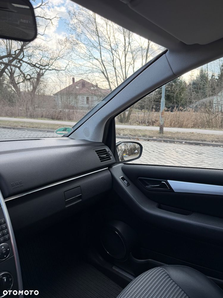 Mercedes-Benz Klasa B 150 - 6
