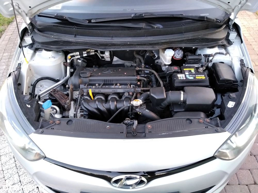 Hyundai i20 1.4 Comfort EU5 - 32