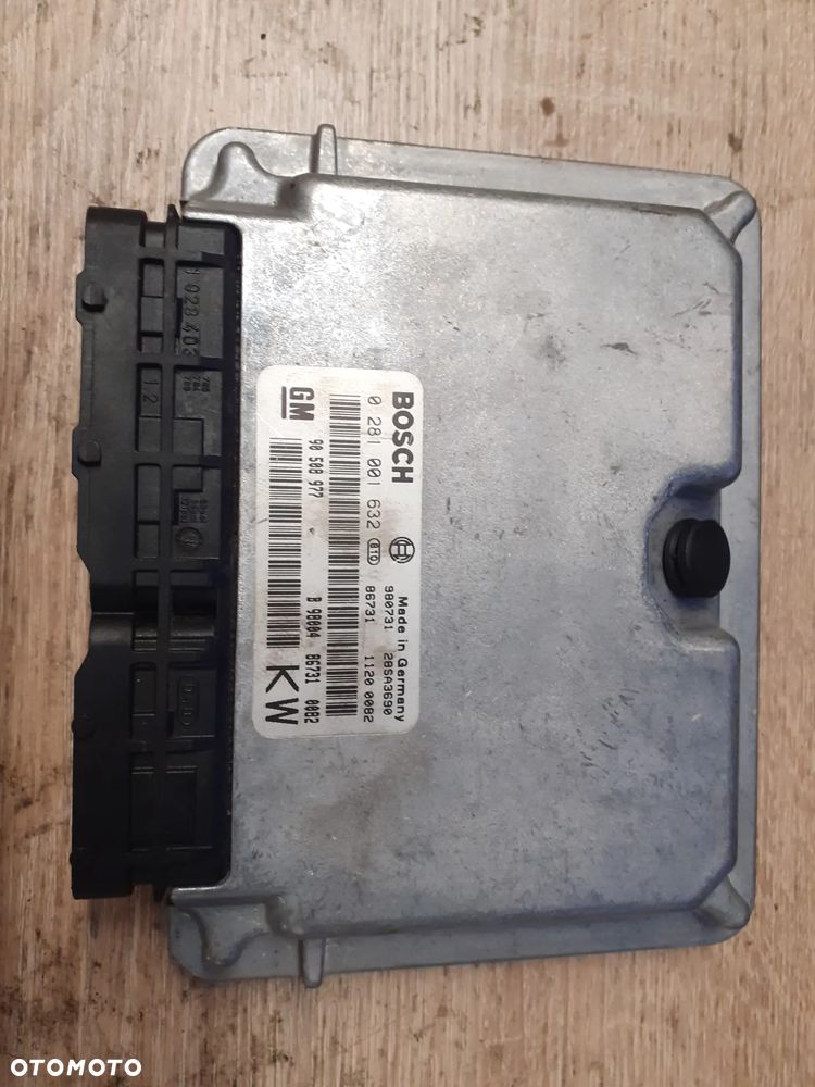 Sterownik KOMPUTER SILNIKA ECU OPEL VECTRA B - 1