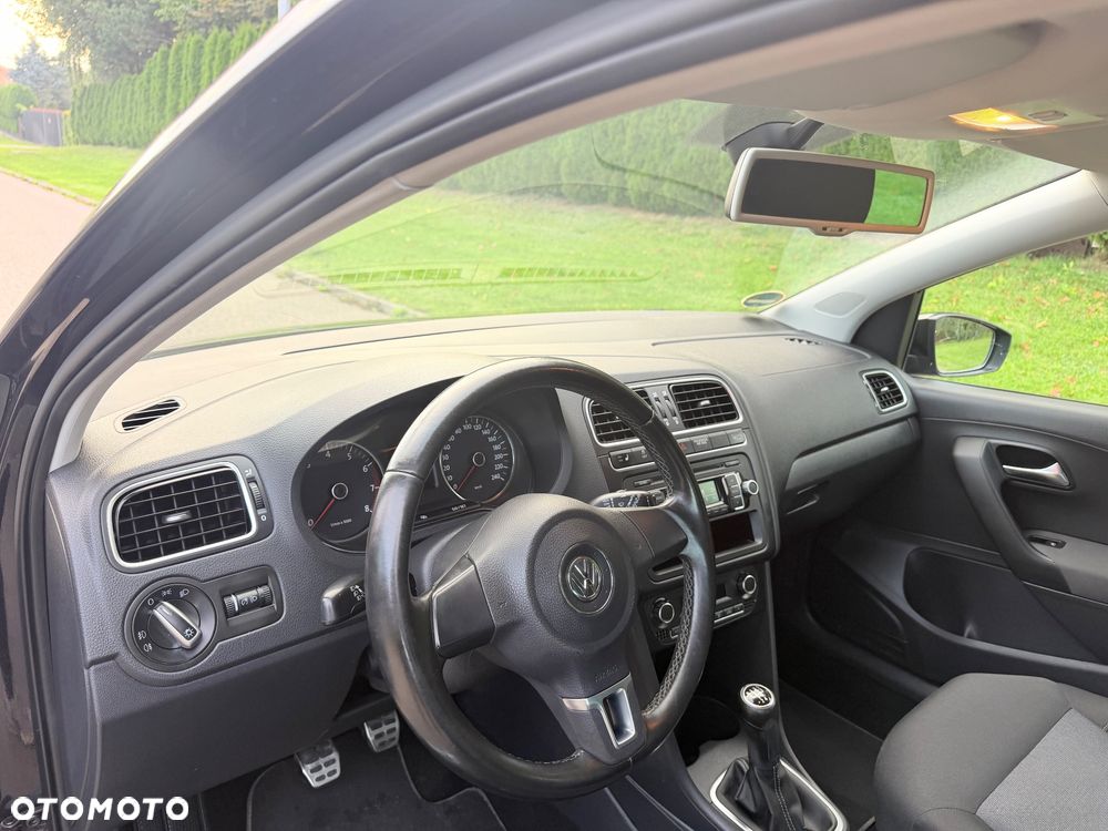 Volkswagen Polo - 13