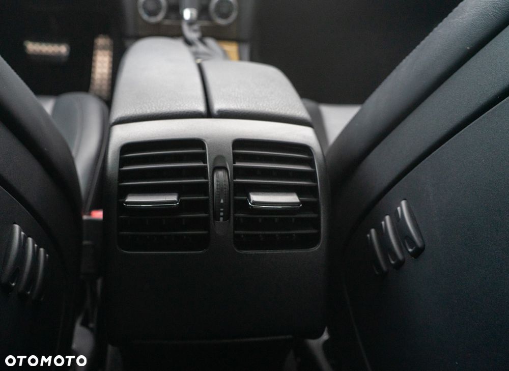 Mercedes-Benz Klasa C 63 AMG 7G-TRONIC Performance Plus SPORT EDITION - 16