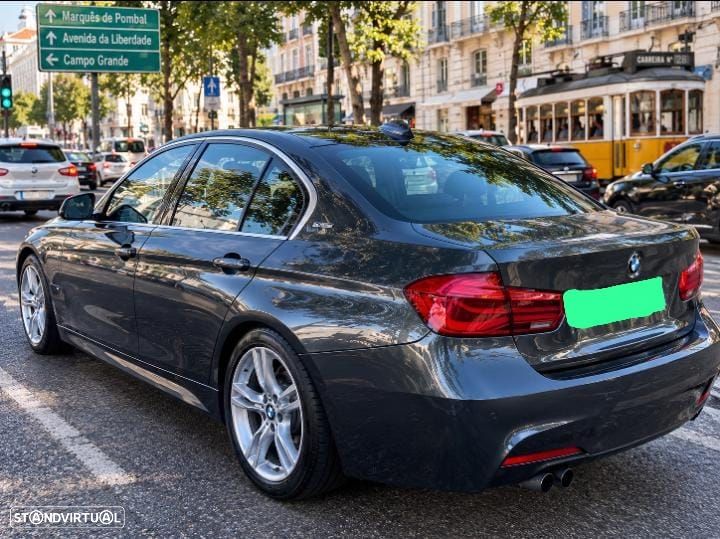 BMW 330 - 3