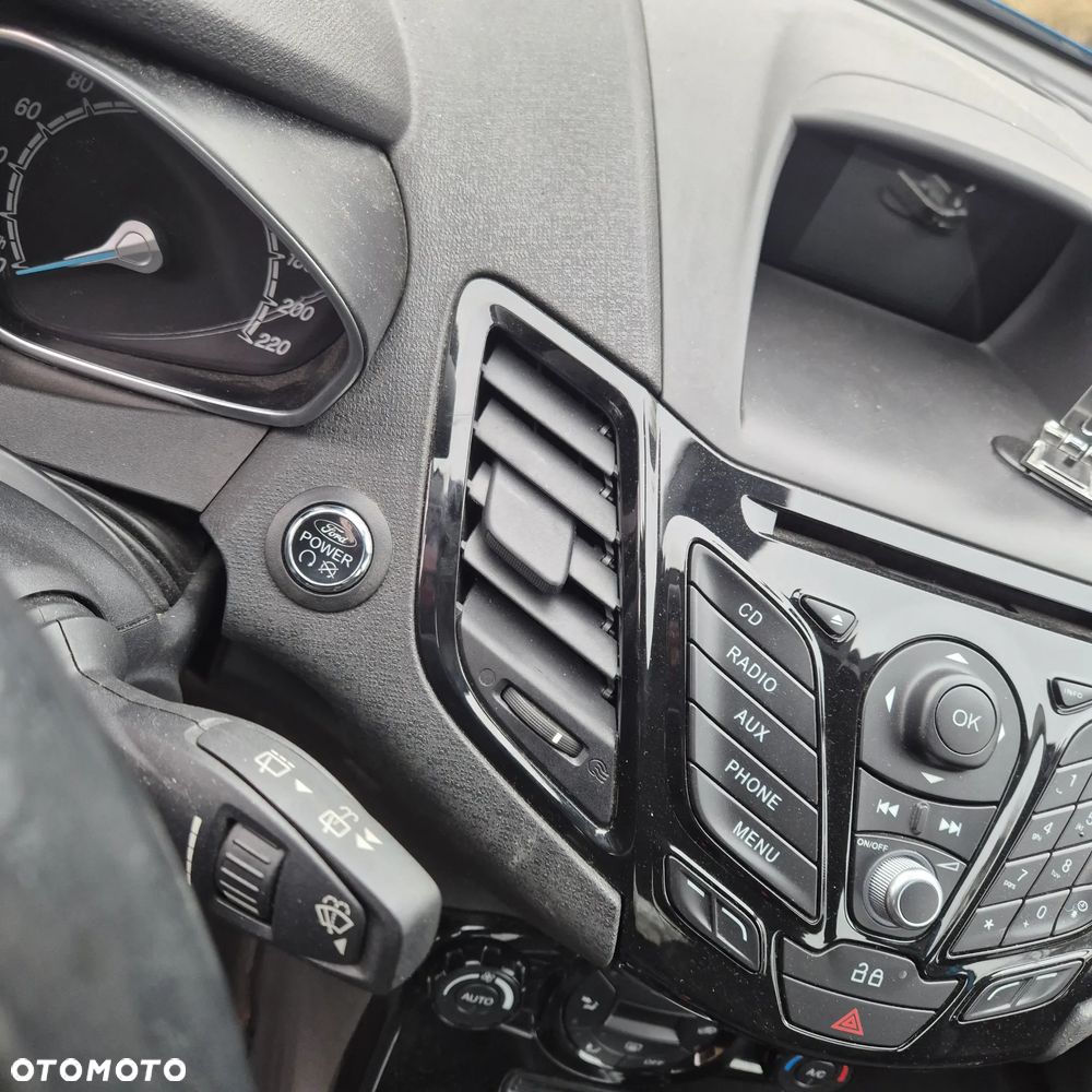 Ford Fiesta 1.6 TDCI SYNC Edition - 12