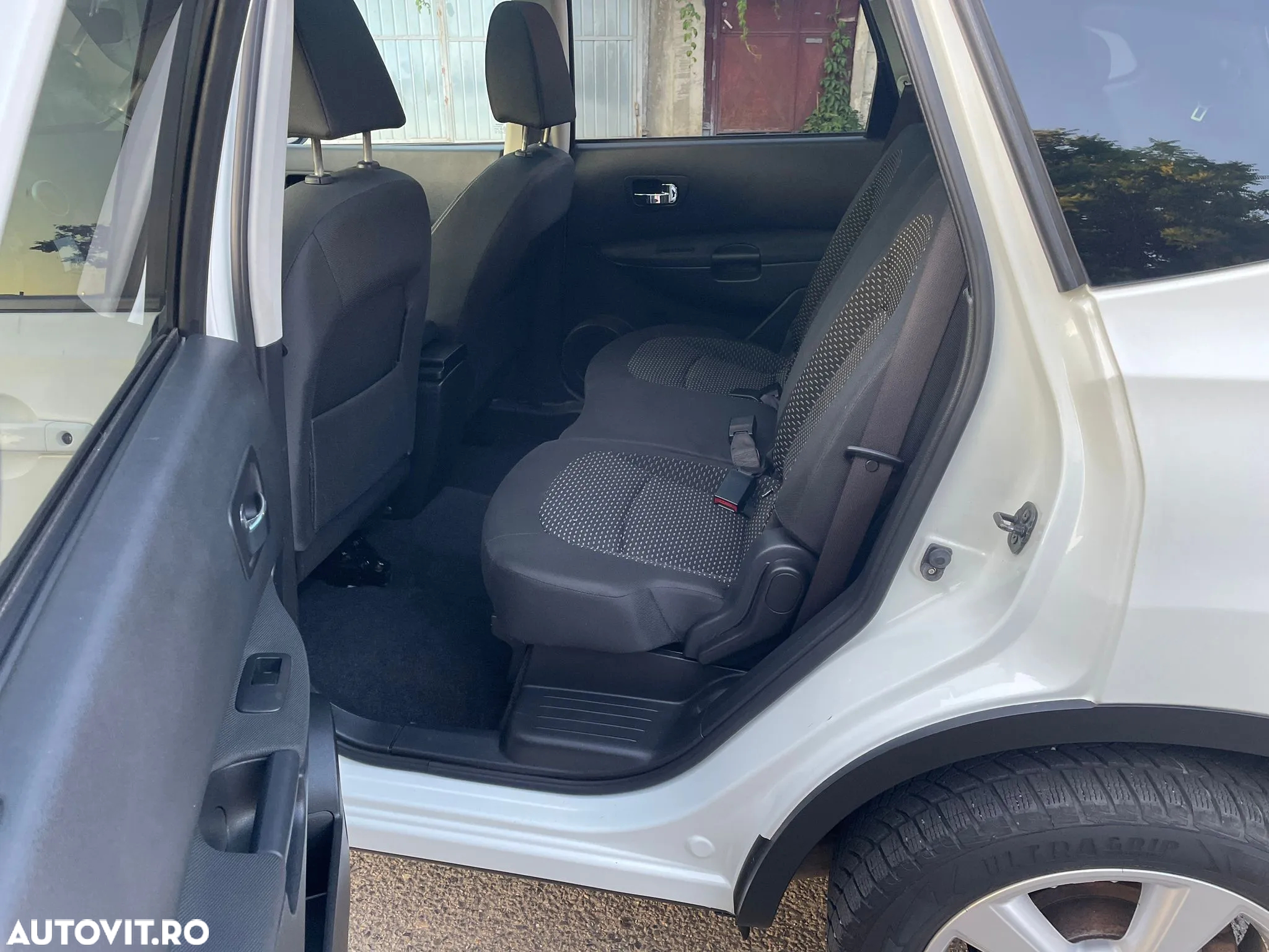 Nissan Qashqai+2 2.0 Tekna - 10