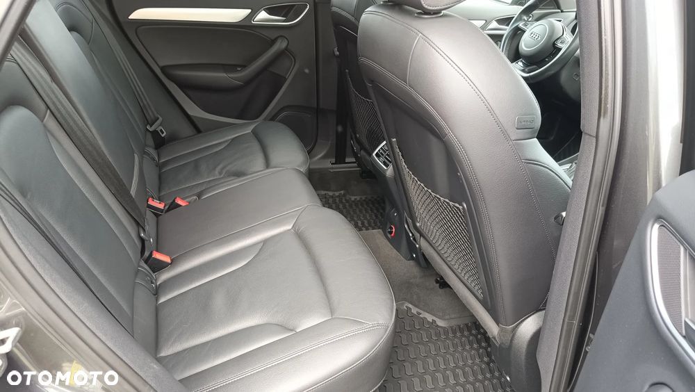 Audi Q3 - 19