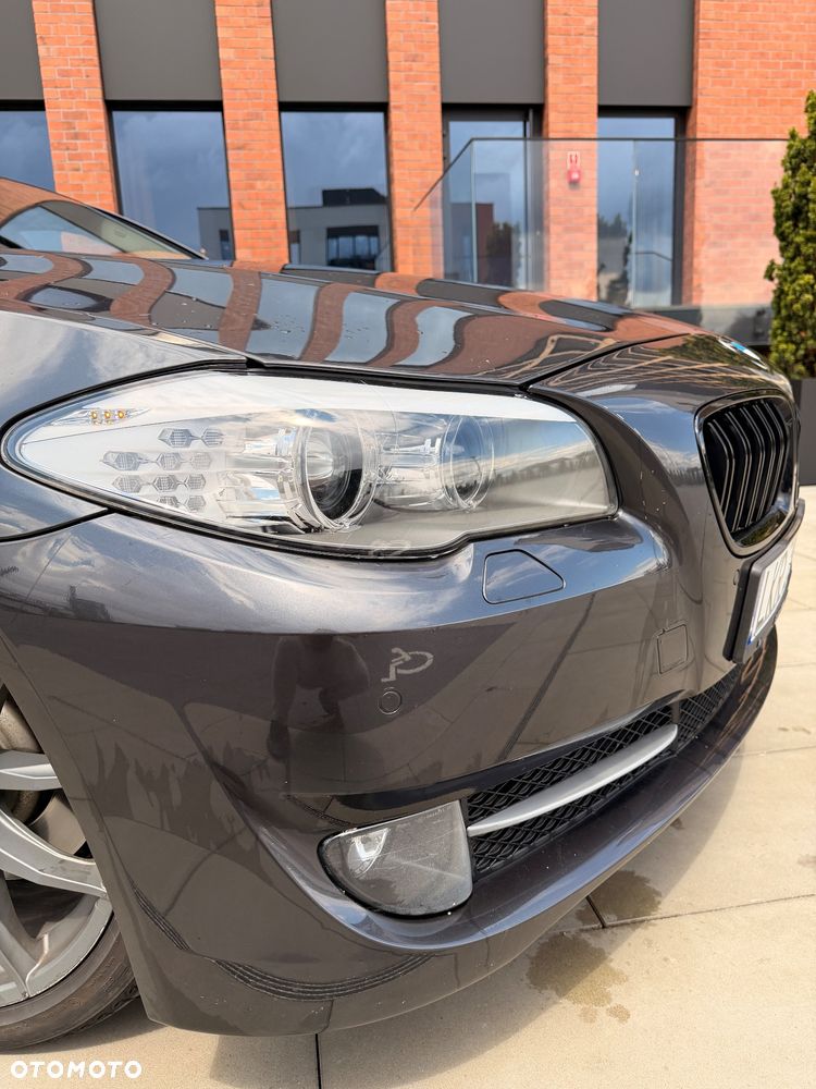 BMW Seria 5 530d xDrive - 2