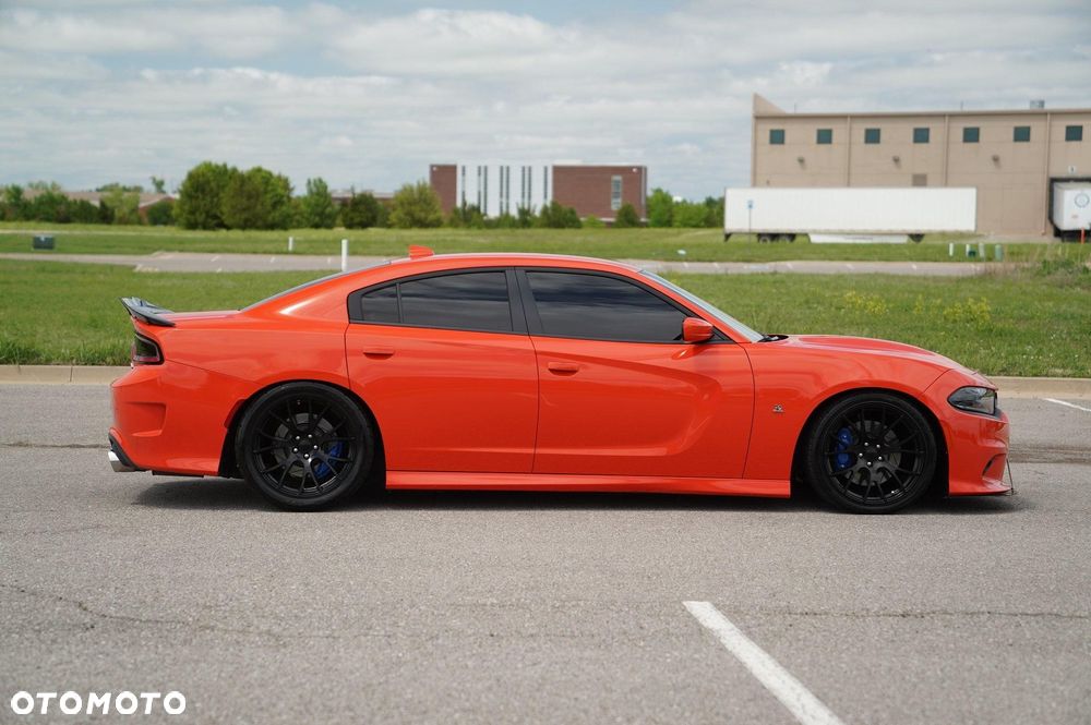 Dodge Charger 6.4 Scat Pack - 10
