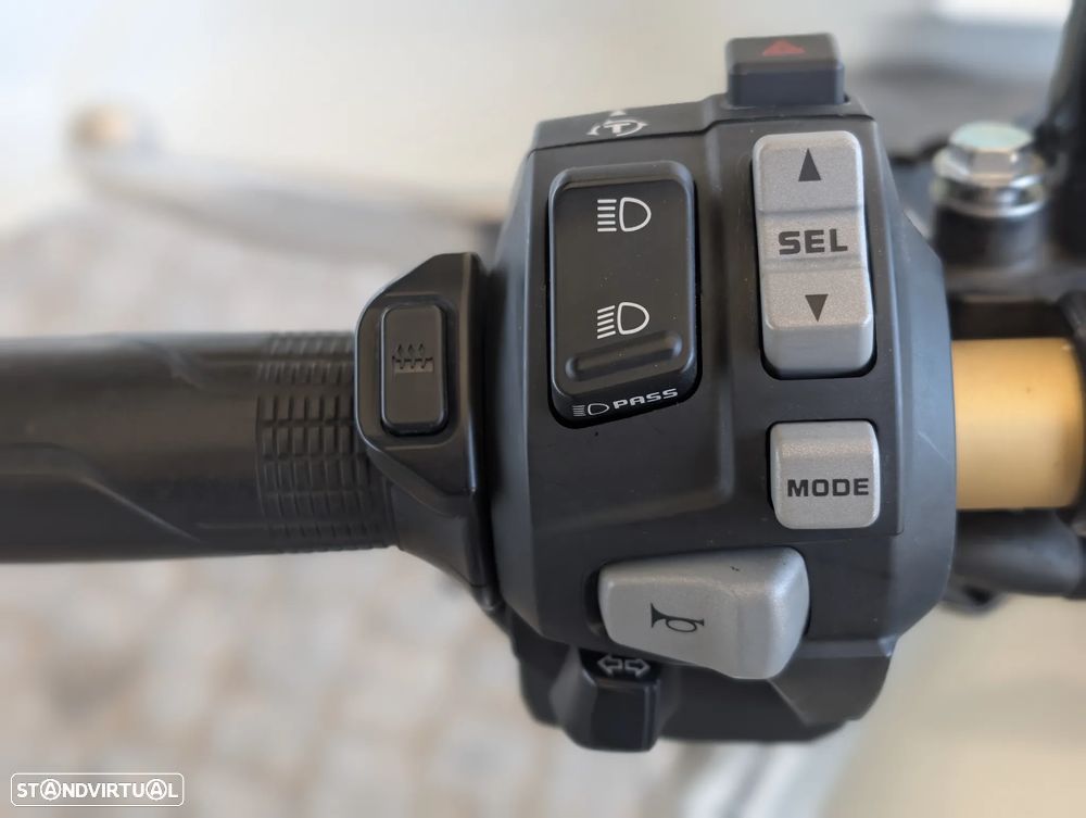 Honda Africa Twin Adventure Sports Big Tank - 17