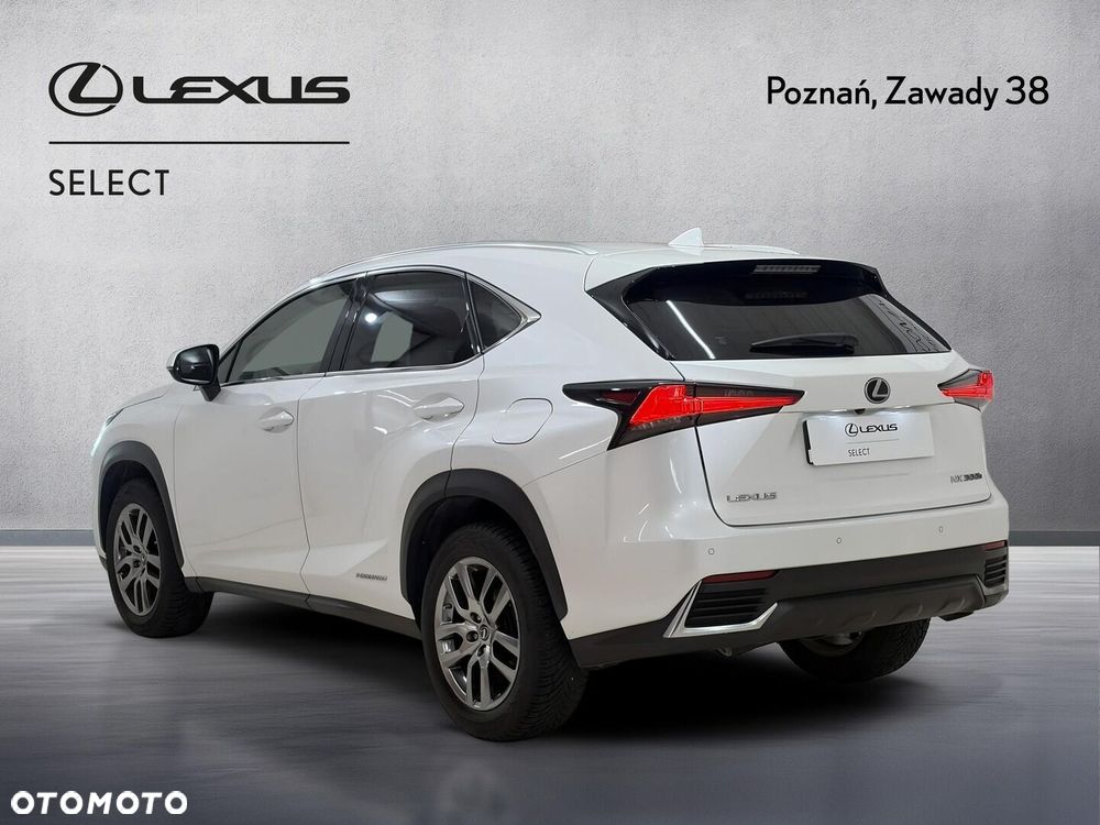 Lexus NX 300h Business Edition AWD - 10
