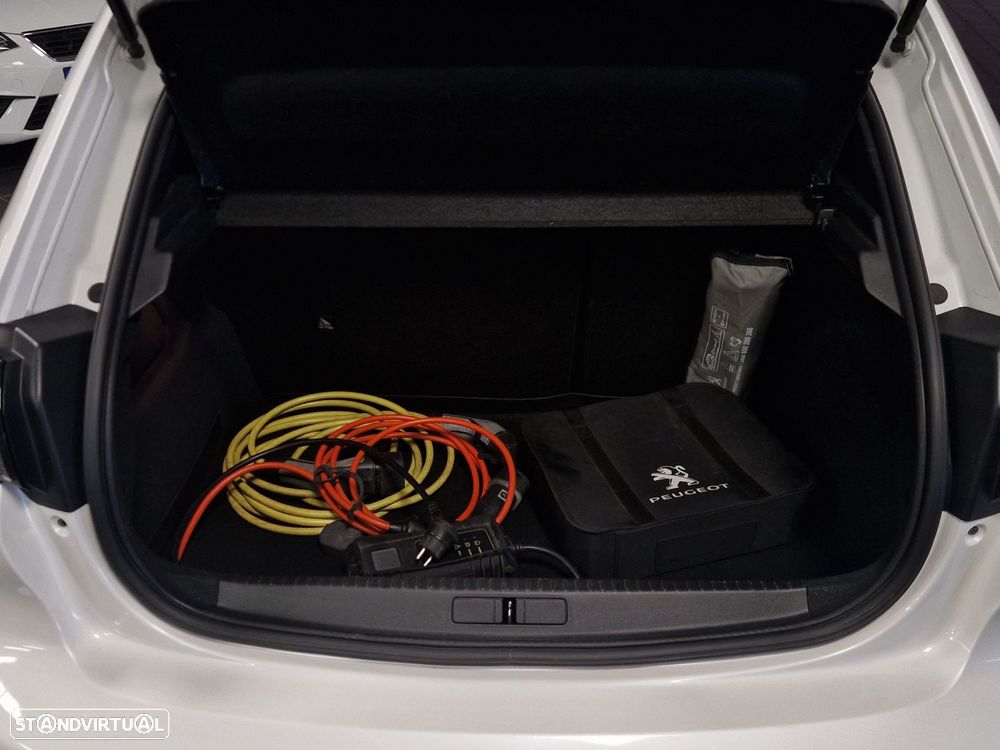 Peugeot e-208 50 kWh Allure - 19