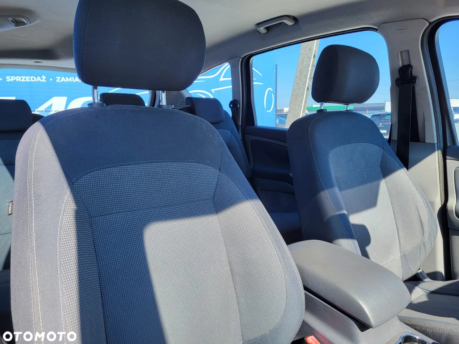 Ford S-Max - 16