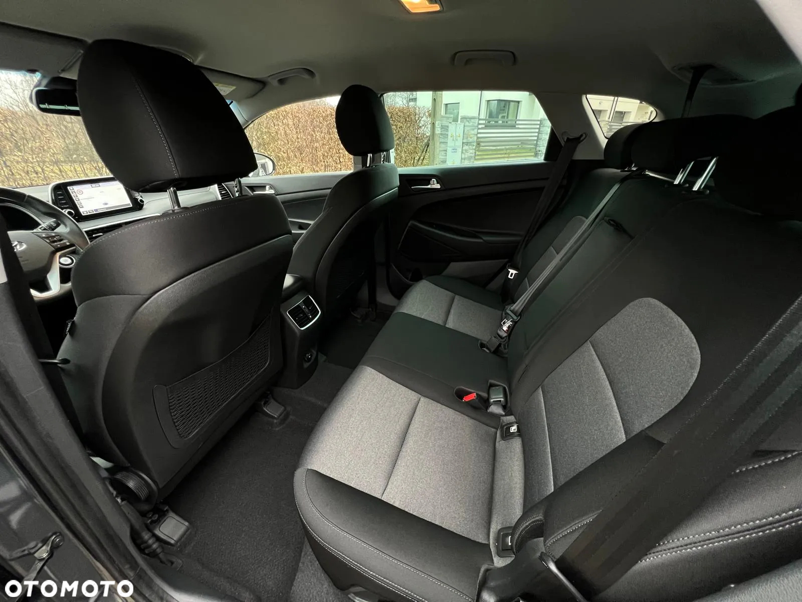 Hyundai Tucson 1.6 CRDi 48V-Hybrid 2WD DCT Trend - 29