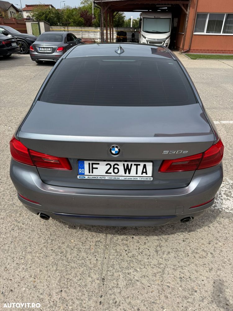 BMW Seria 5 520i AT MHEV - 6