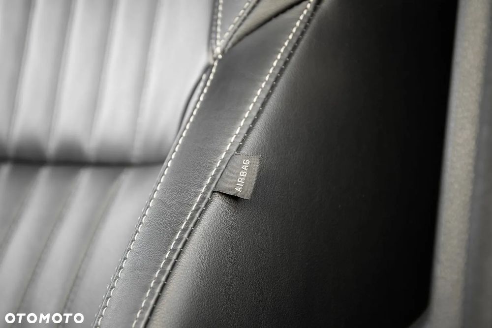 Skoda Superb 2.0 TDI 4x4 DSG L&K - 36