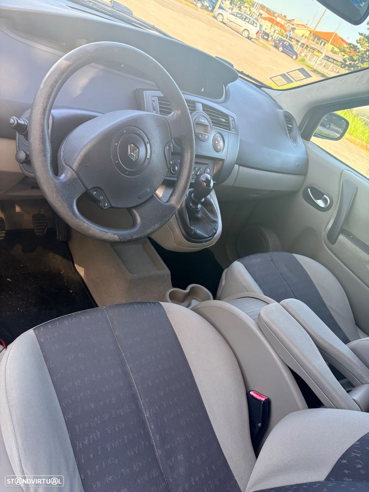 Renault Grand Scénic 1.9 dCi Confort Dynamique - 13