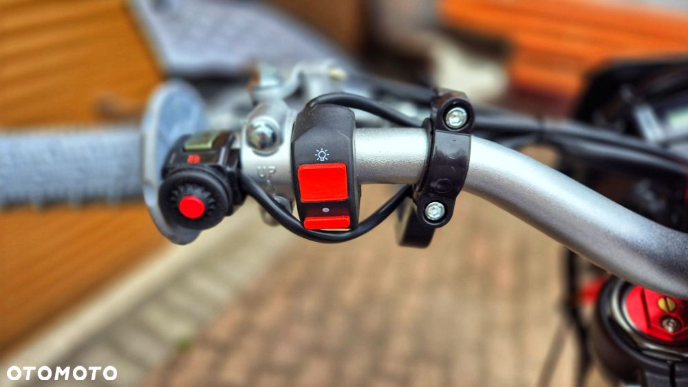 ASIX XB-88 250cc - 8