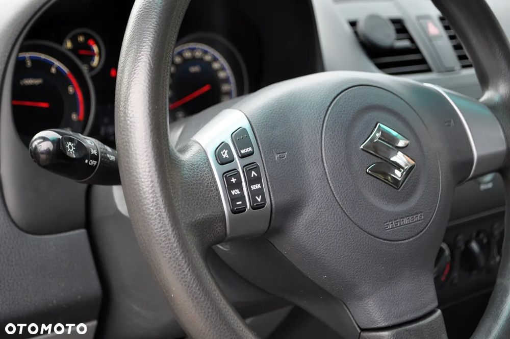 Suzuki SX4 2.0 DDiS 4x2 Style - 19