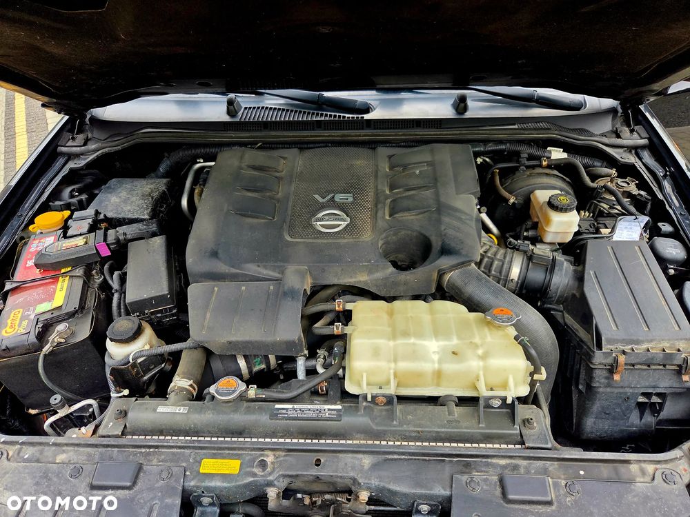 Nissan Navara 3.0 D V6 Platinum Long EU5 - 11