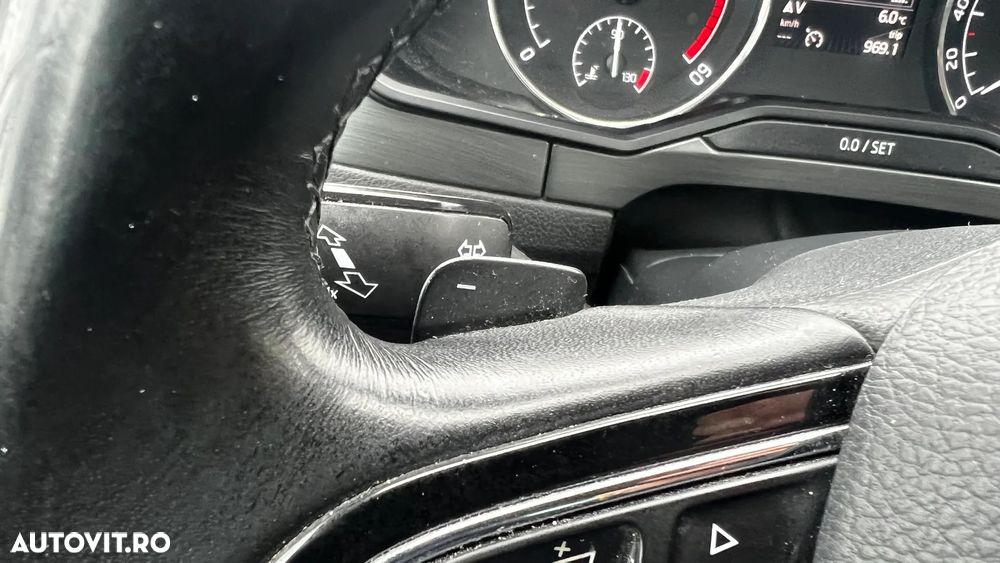 Skoda Superb 2.0 TDI DSG Sportline - 12