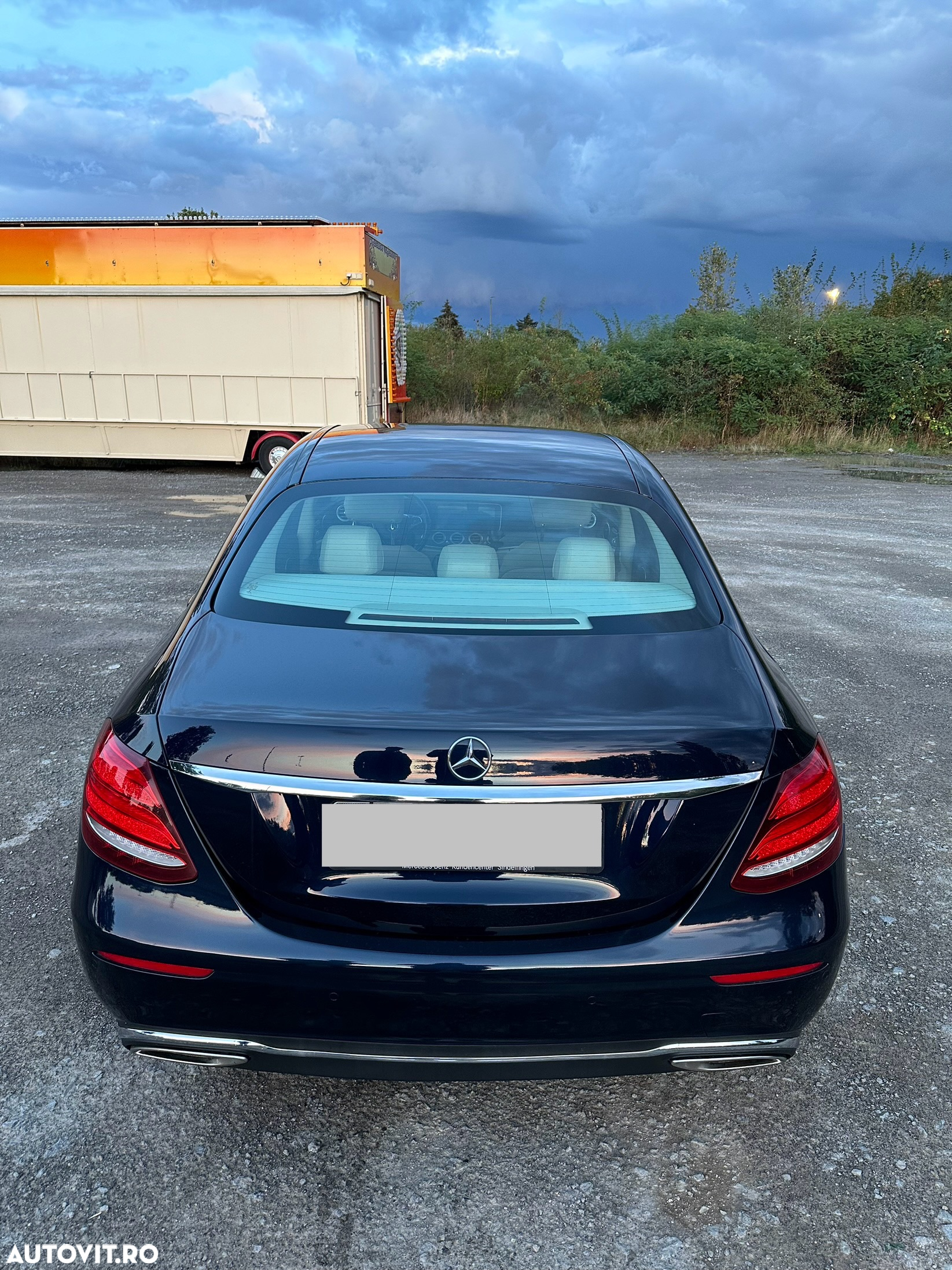 Mercedes-Benz E 400 T 4Matic 7G-TRONIC Avantgarde - 9