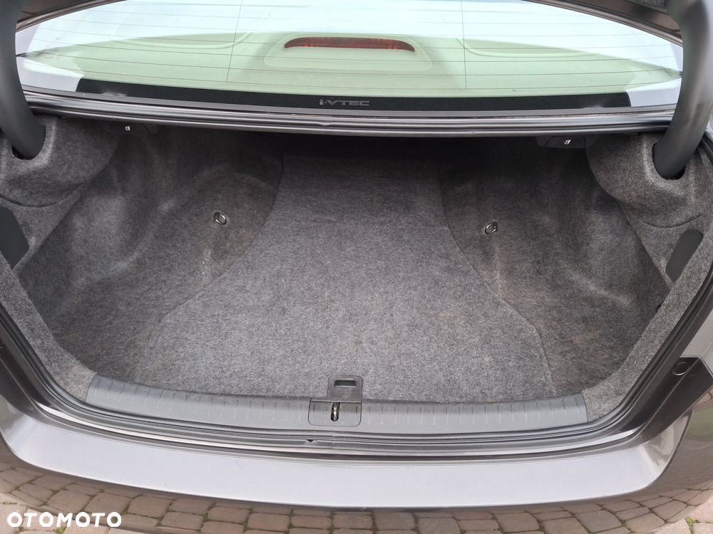 Honda Accord 2.0 Elegance - 34