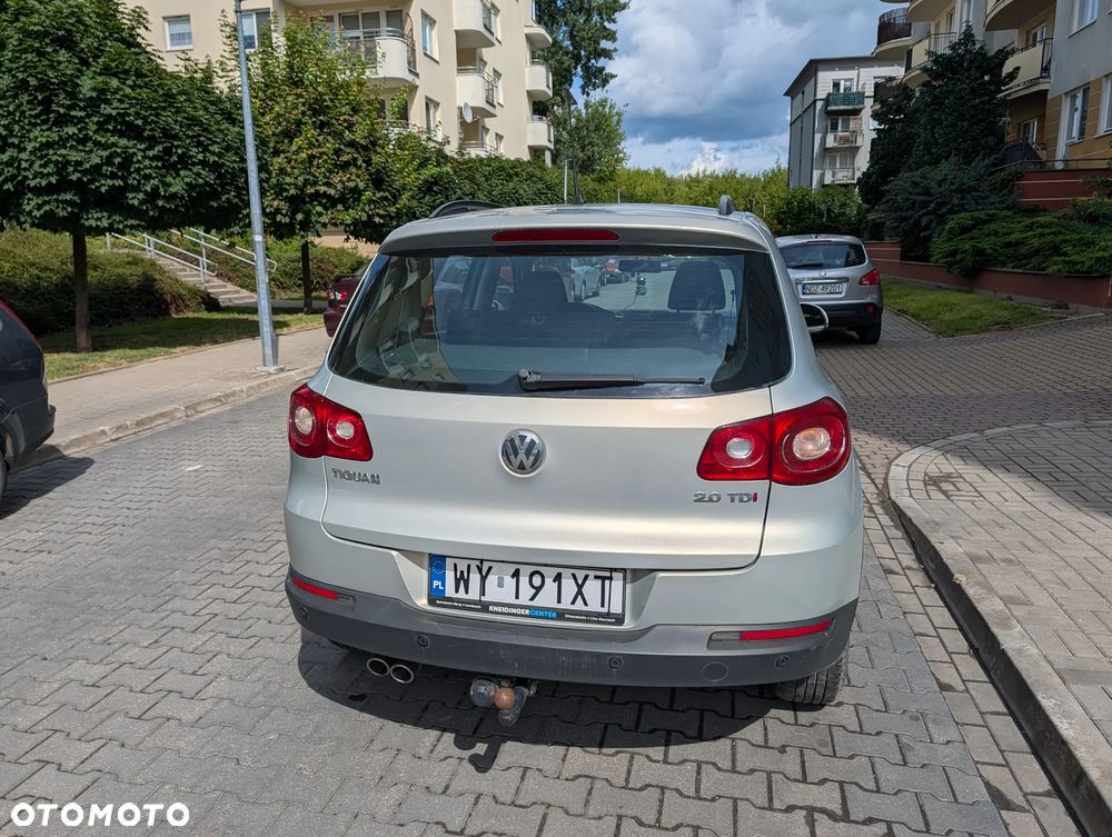 Volkswagen Tiguan - 2