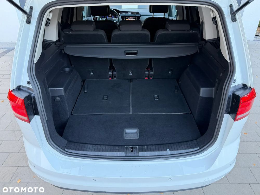 Volkswagen Touran 2.0 TDI BMT Comfortline DSG - 24