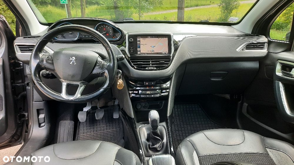 Peugeot 2008 1.6 BlueHDi Allure - 11